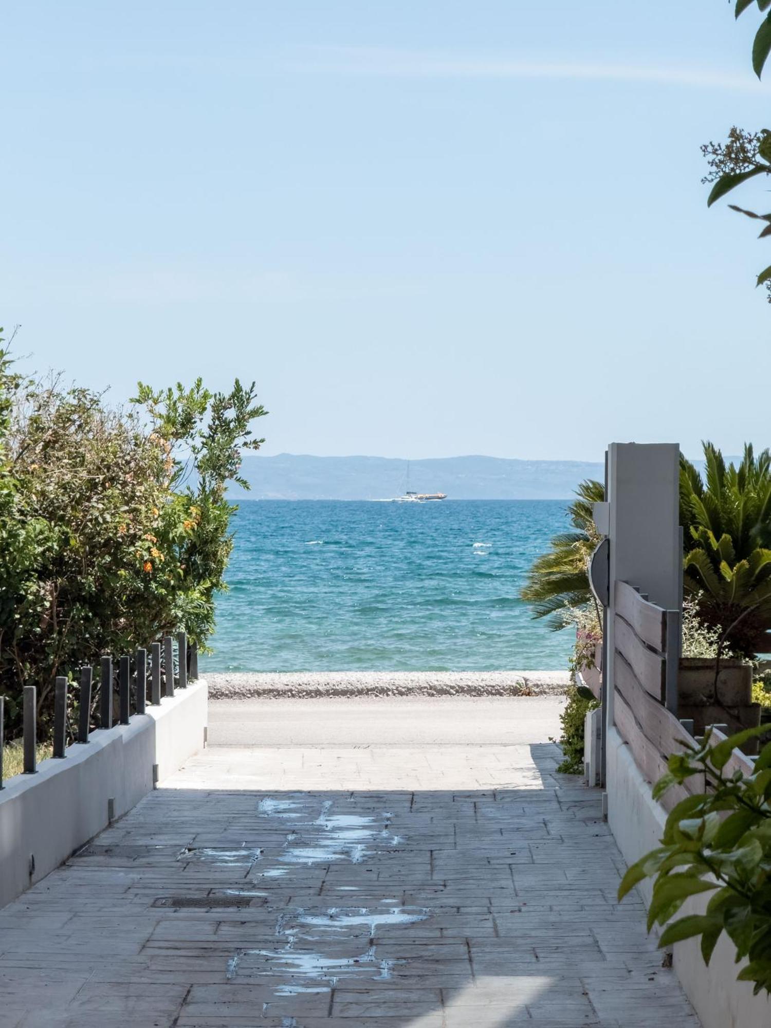 Amare Luxury Living Villa